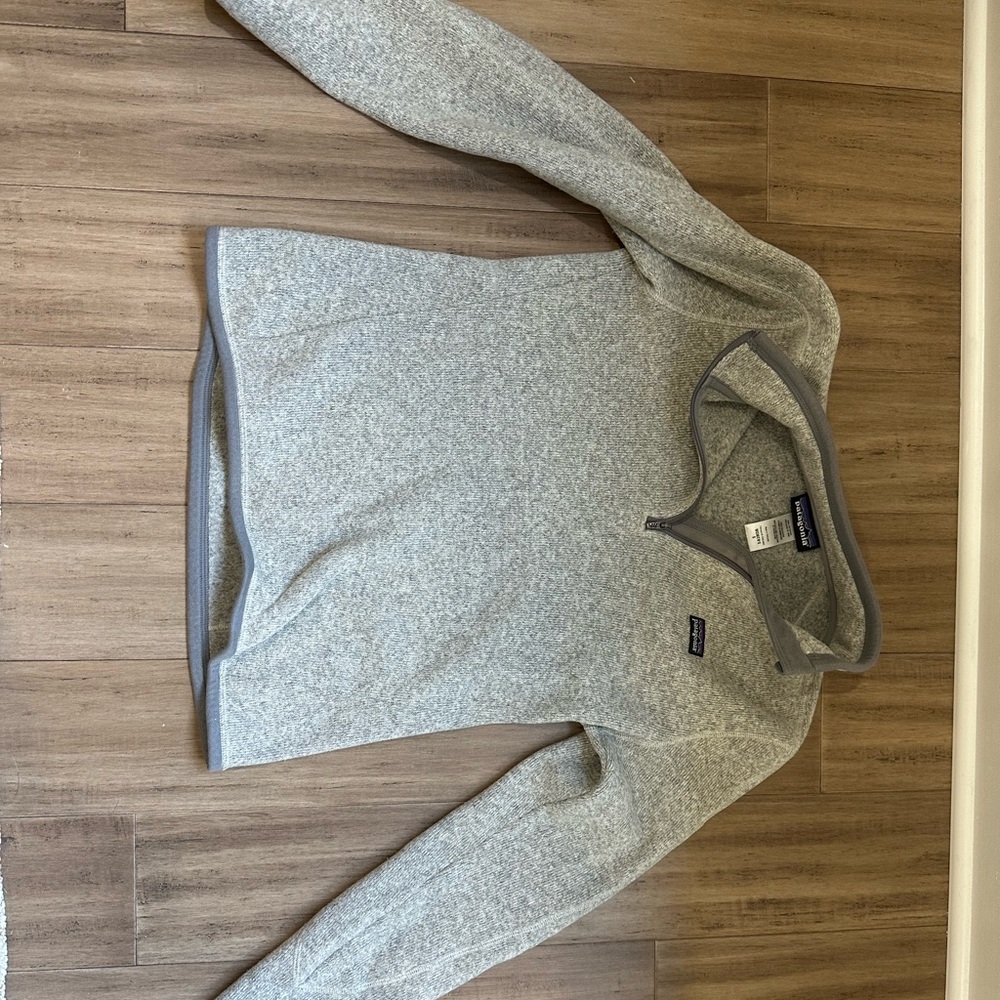 Women’s Patagonia quarter zip